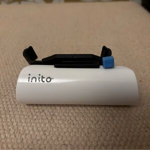 Inito White Electronic Device